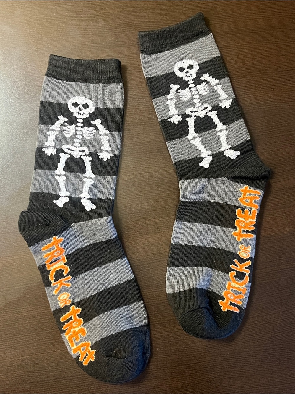 Trick or Treat Halloween Skeleton Crew Socks